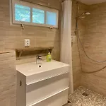 بيت للعطل Nyaralo Emberi