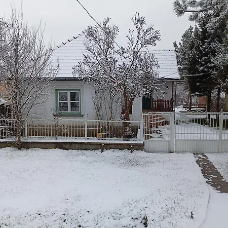 Nyaralo Emberi Szuhogy