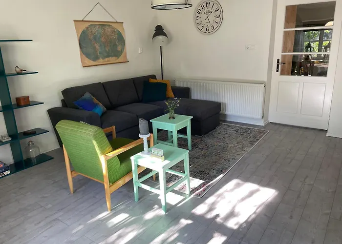 Nyaralo Emberi Case de vacanță *