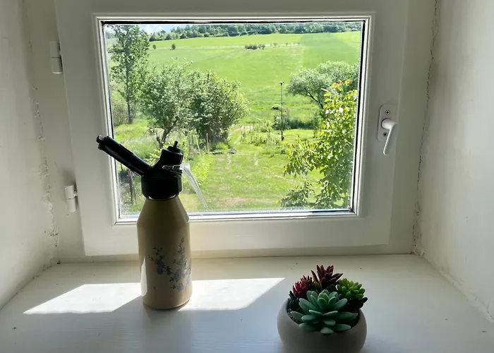 Nyaralo Emberi 別荘 *