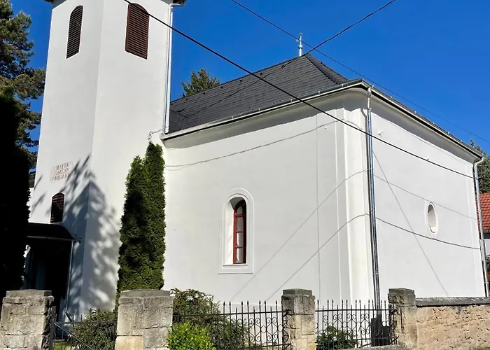 別荘 Nyaralo Emberi Szuhogy